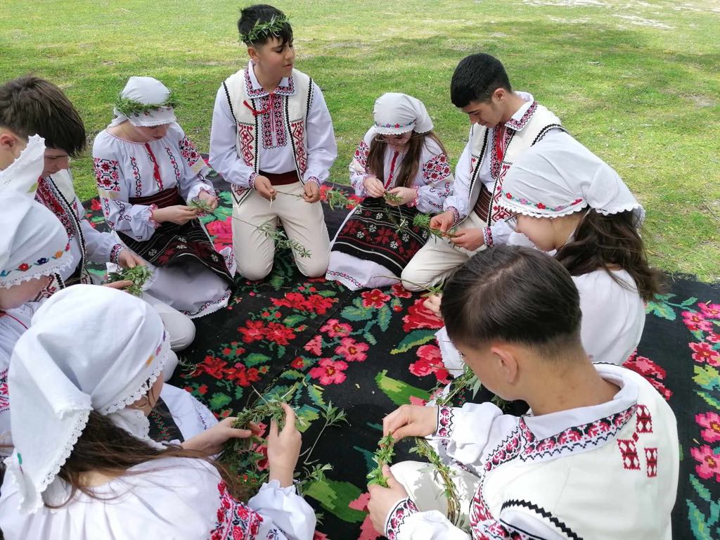 41b69367-81f3-45c9-8aab-af1c1ddc8522